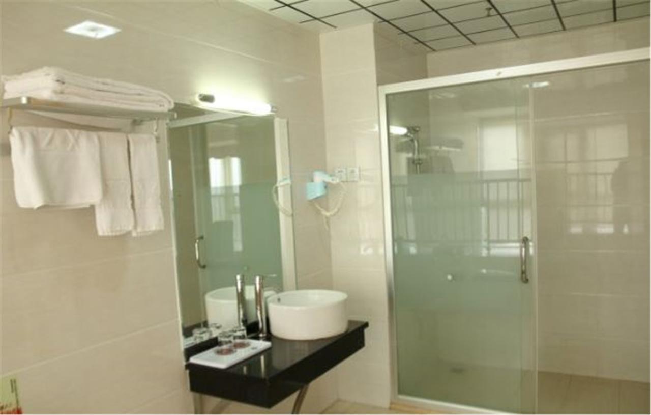 Constellation Theme Hotel - Zhuhai North Railway Station Châu Hải Ngoại thất bức ảnh